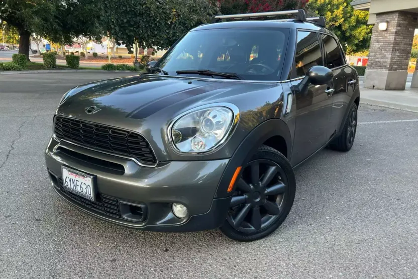 2012 Mini Countryman S photo 1