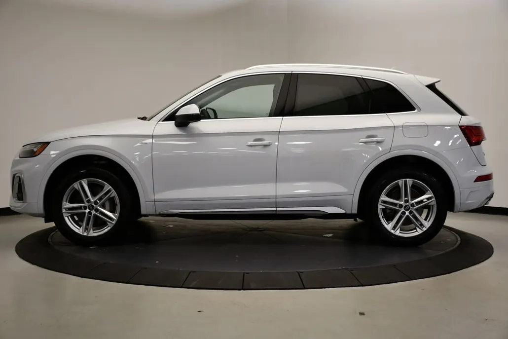 2024 Audi Q5 55 Premium photo 1