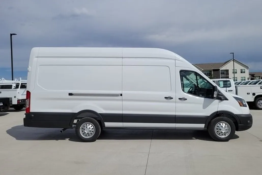 2025 Ford Transit photo 1