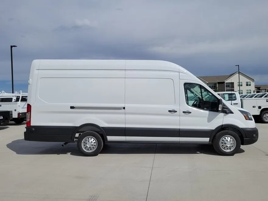 2025 Ford Transit photo 1