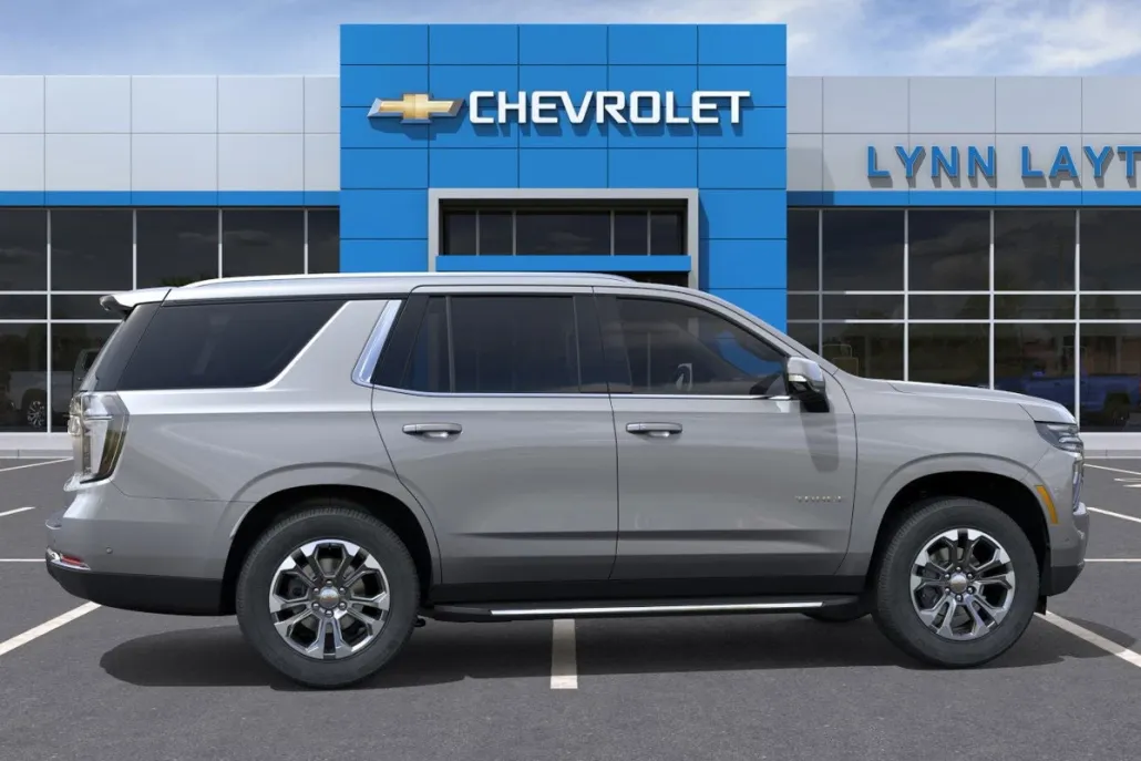 2025 Chevrolet Tahoe LT photo 1