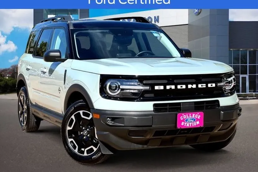 2024 Ford Bronco Sport Outer Banks photo 1
