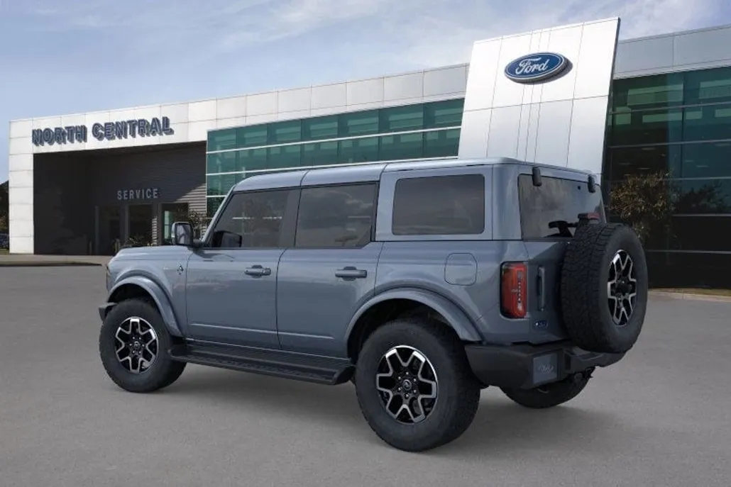 2025 Ford Bronco Outer Banks photo 1