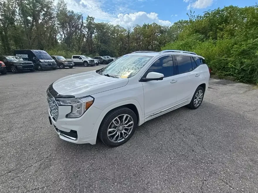 2023 Gmc Terrain Denali photo 1