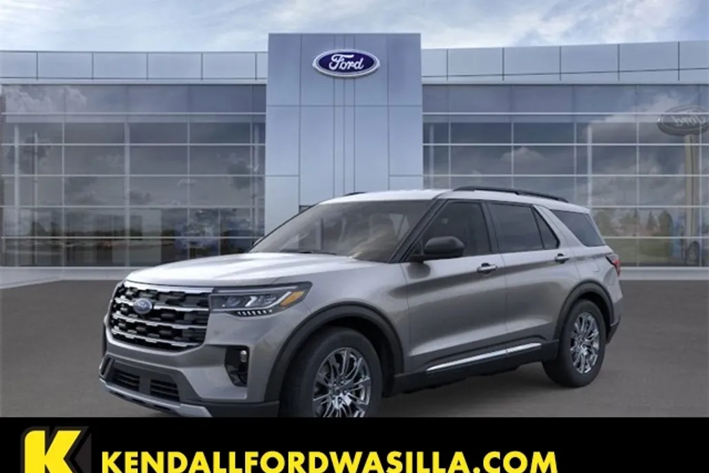 2025 Ford Explorer photo 1