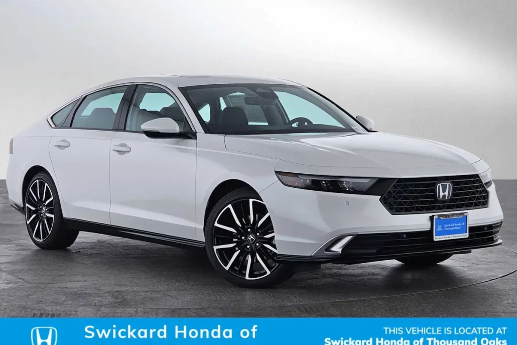 2025 Honda Accord Hybrid Touring photo 1