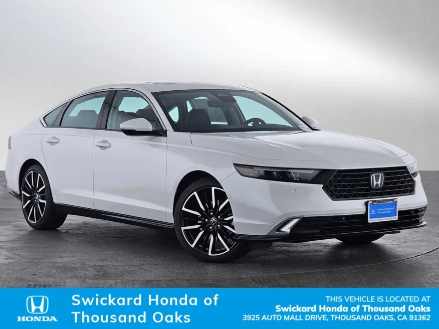 2025 Honda Accord Hybrid Touring photo 1