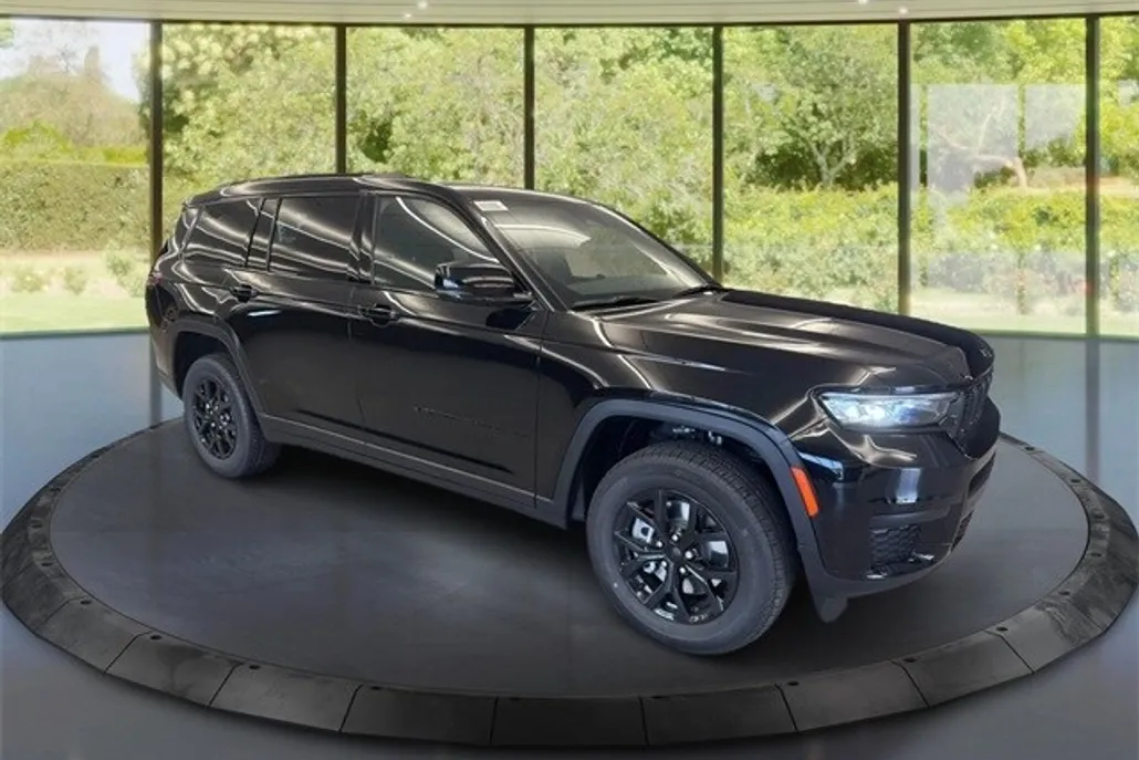 2025 Jeep Grand Cherokee Altitude X photo 1