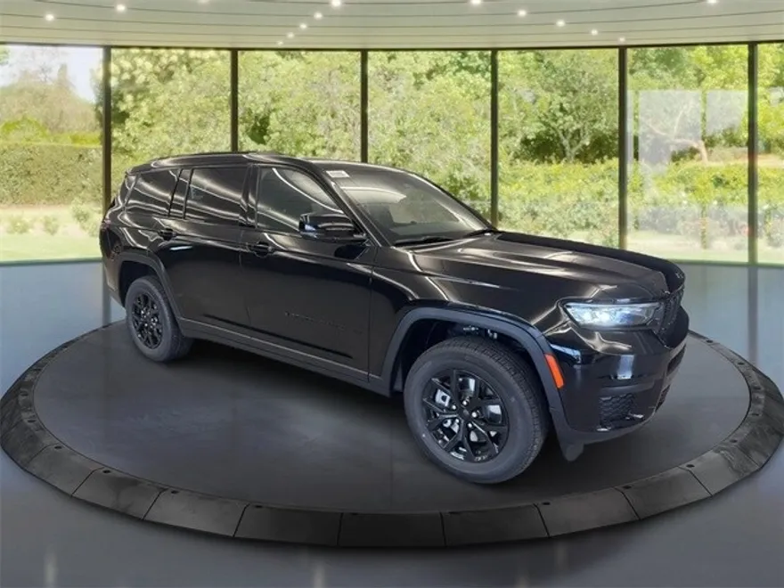 2025 Jeep Grand Cherokee Altitude X photo 1