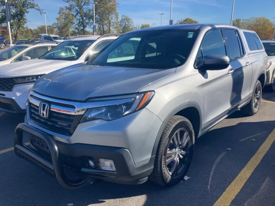 2019 Honda Ridgeline Sport photo 1