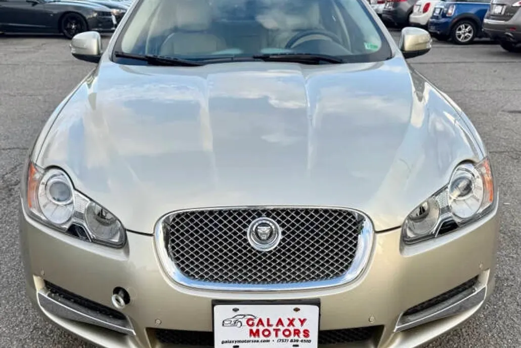 2009 Jaguar XF Premium Luxury photo 1