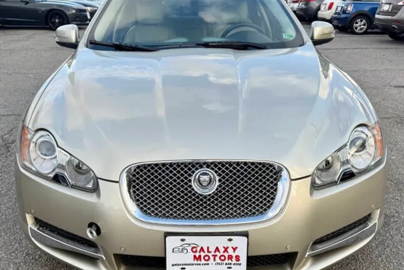 2009 Jaguar XF Premium Luxury photo 1