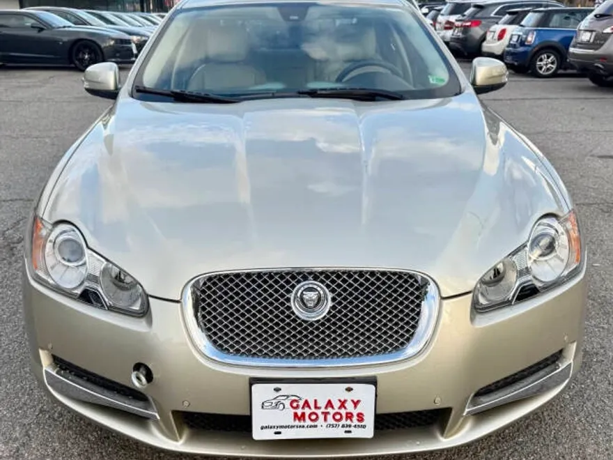 2009 Jaguar XF Premium Luxury photo 1