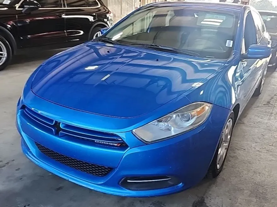 2016 Dodge Dart SE photo 1