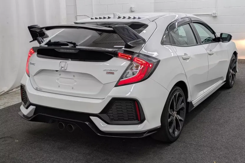 2018 Honda Civic Hatchback Sport photo 1