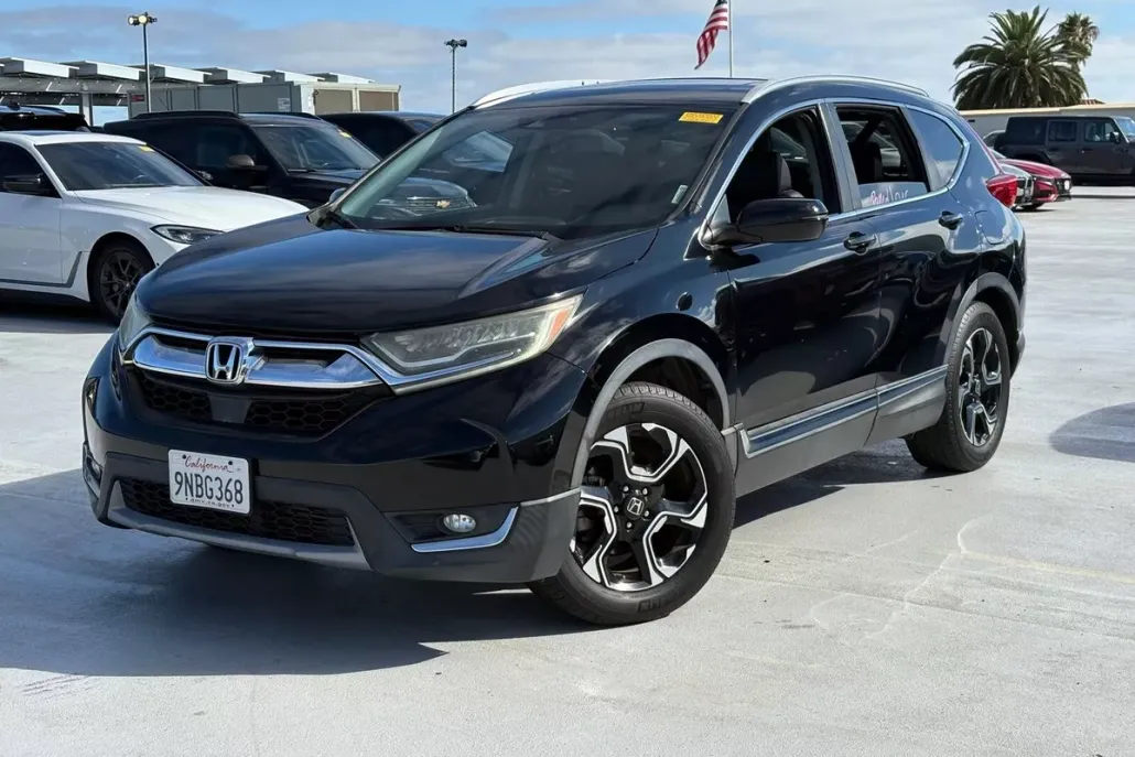 2017 Honda CR-V Touring photo 1