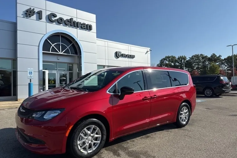 2026 Chrysler Voyager LX photo 1