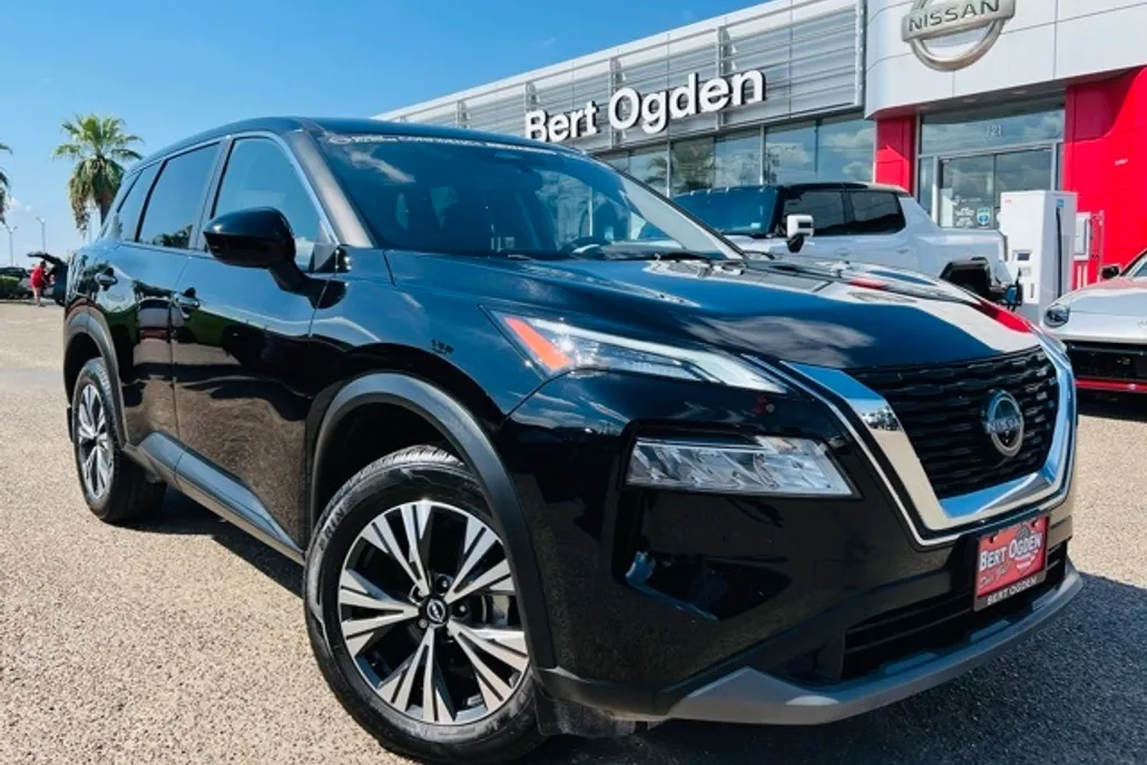 2023 Nissan Rogue SV photo 1