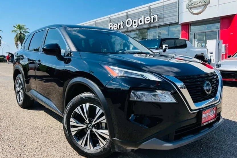 2023 Nissan Rogue SV photo 1