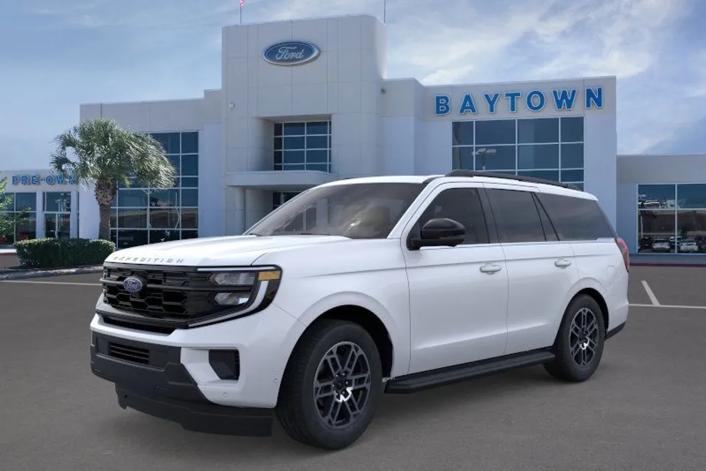 2025 Ford Expedition photo 1