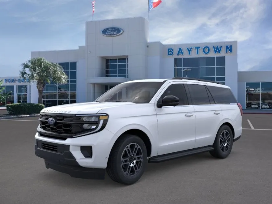 2025 Ford Expedition photo 1