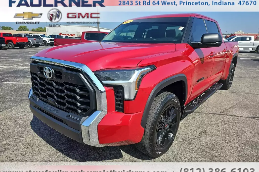 2024 Toyota Tundra SR5 photo 1