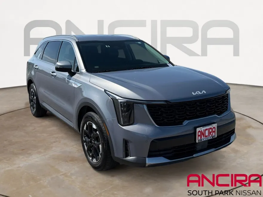 2024 Kia Sorento S photo 1