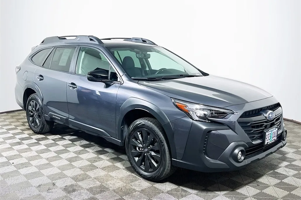 2025 Subaru Outback Onyx Edition photo 1
