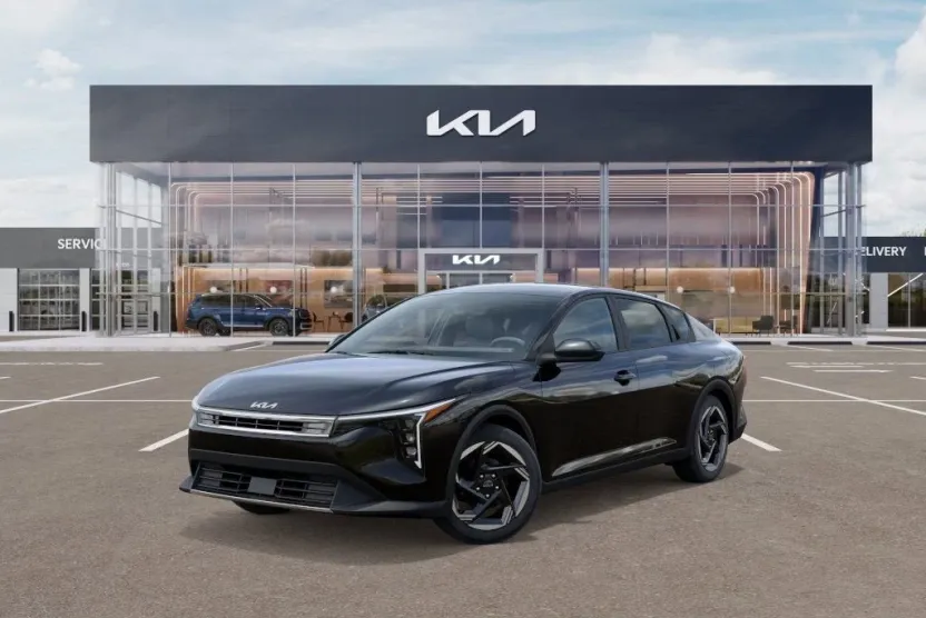 2025 Kia K4 EX photo 1