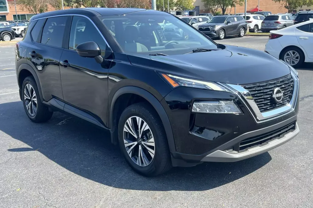 2023 Nissan Rogue SV photo 1