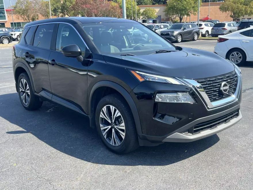 2023 Nissan Rogue SV photo 1