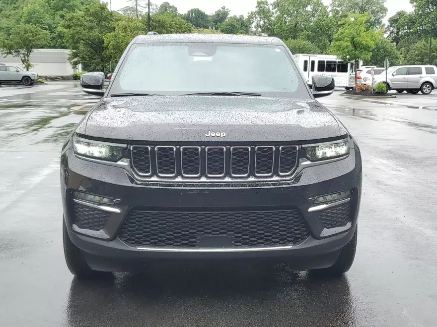 2024 Jeep Grand Cherokee Limited photo 1