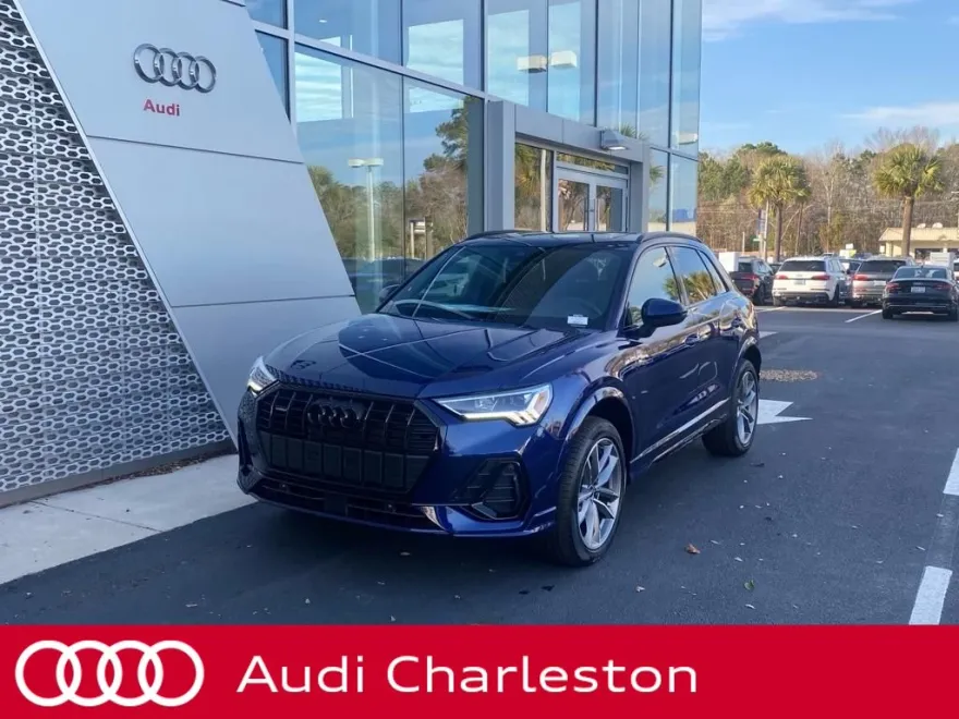 2025 Audi Q3 S line Premium photo 1