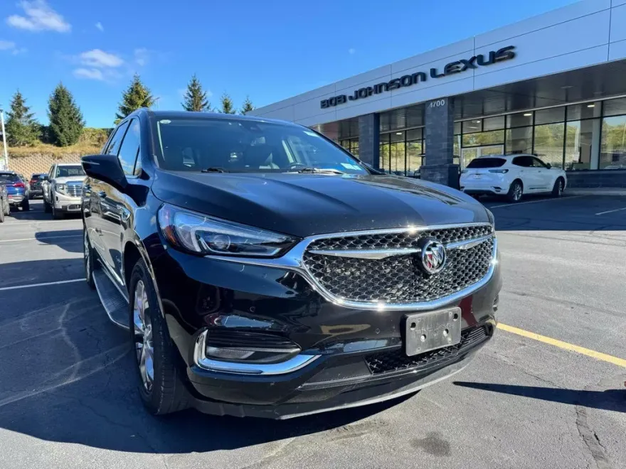 2021 Buick Enclave Avenir photo 1
