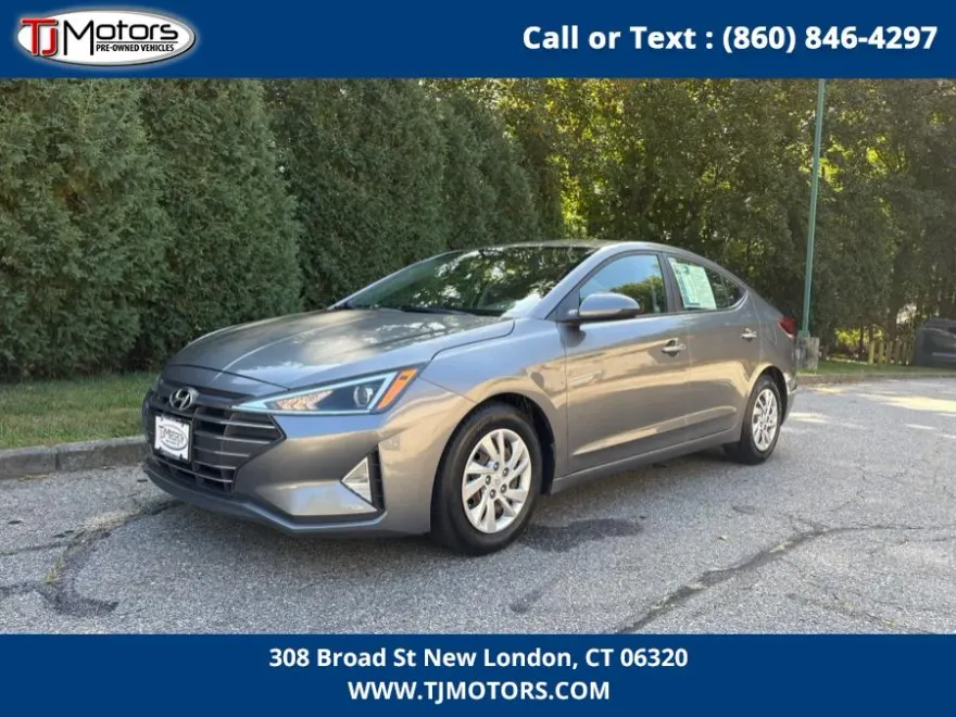 2019 Hyundai Elantra SE photo 1