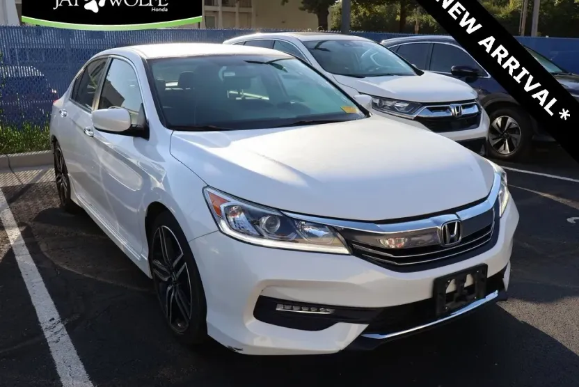 2017 Honda Accord Sport SE photo 1