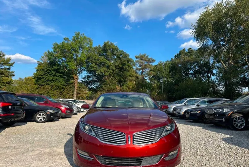 2014 Lincoln MKZ photo 1