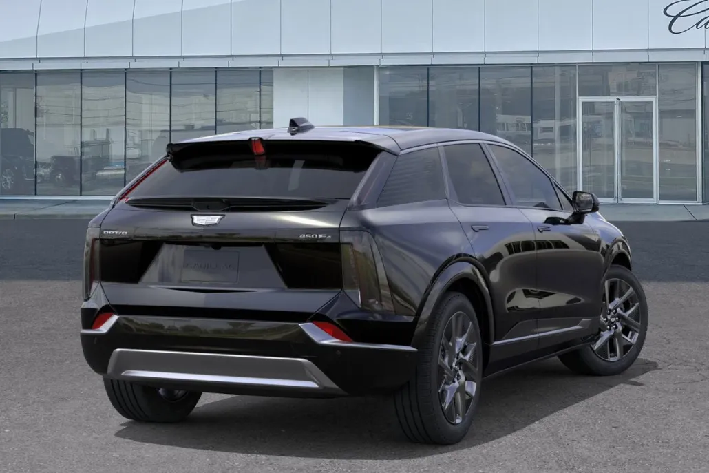 2025 Cadillac Optiq Luxury photo 1