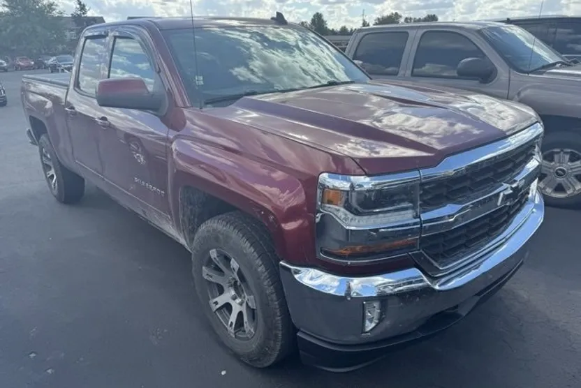 2016 Chevrolet Silverado 1500 LT photo 1