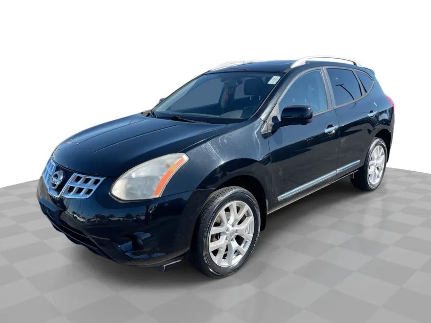 2013 Nissan Rogue SL photo 1