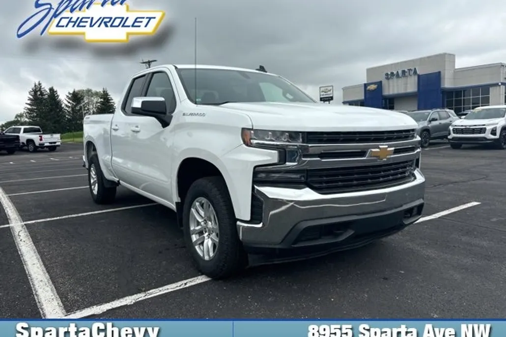 2022 Chevrolet Silverado 1500 LT photo 1