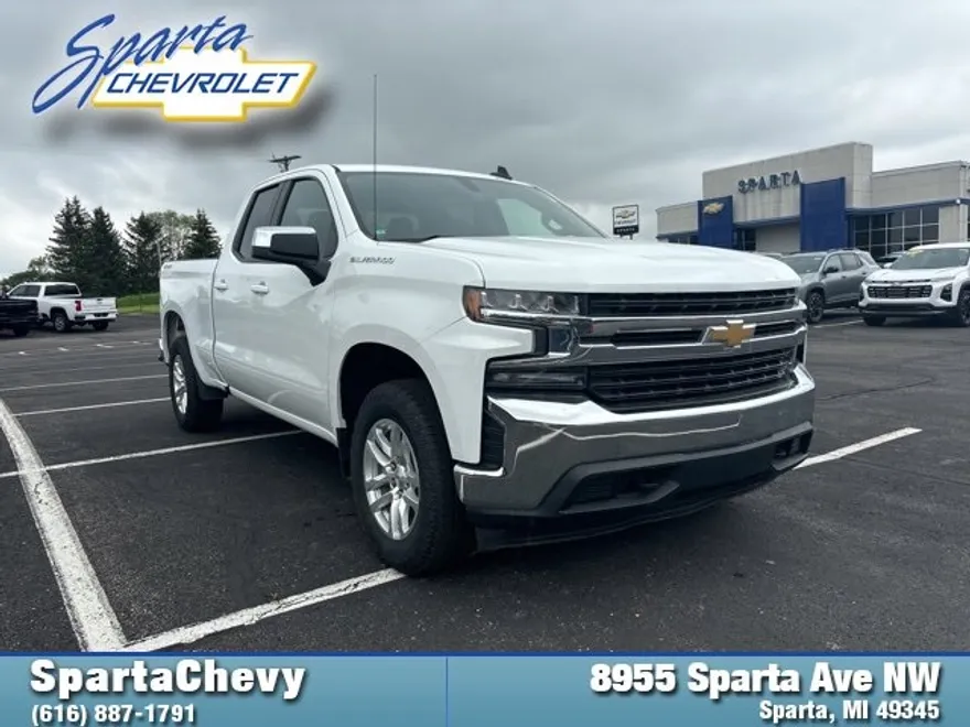 2022 Chevrolet Silverado 1500 LT photo 1