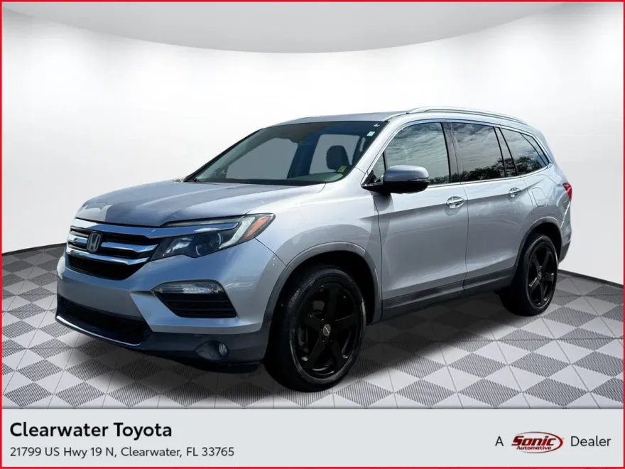 2017 Honda Pilot Elite photo 1