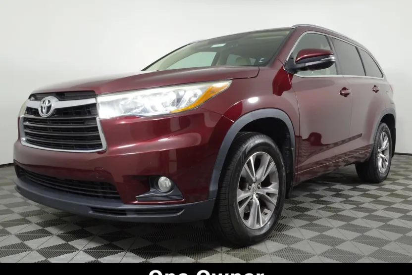 2015 Toyota Highlander XLE photo 1