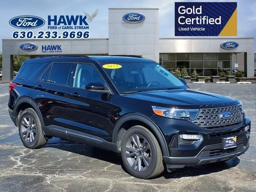 2023 Ford Explorer XLT photo 1