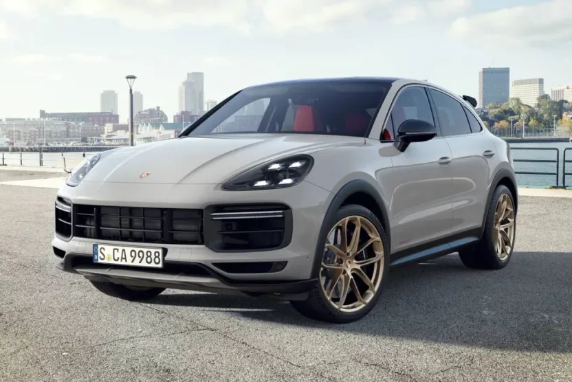 2022 Porsche Cayenne Coupe Turbo GT photo 1