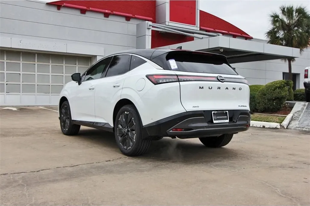 2025 Nissan Murano Platinum photo 1