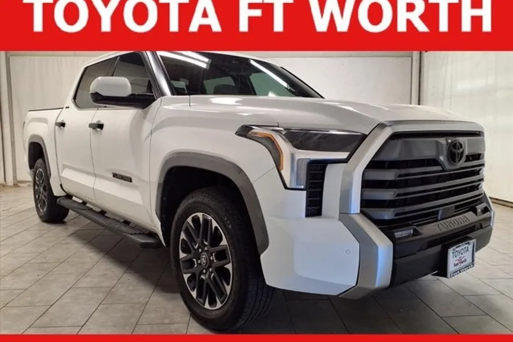 2025 Toyota Tundra Limited photo 1