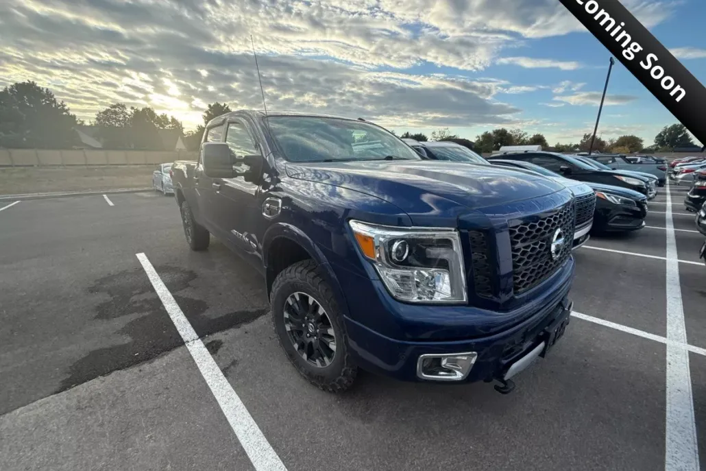 2018 Nissan Titan photo 1