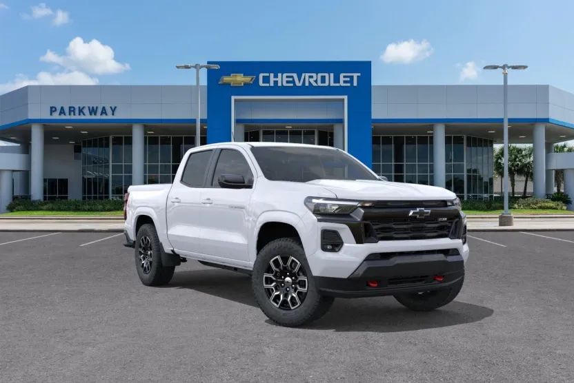 2025 Chevrolet Colorado Z71 photo 1